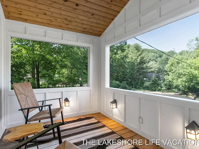 3892 Lakeridge Dr — Photo 32