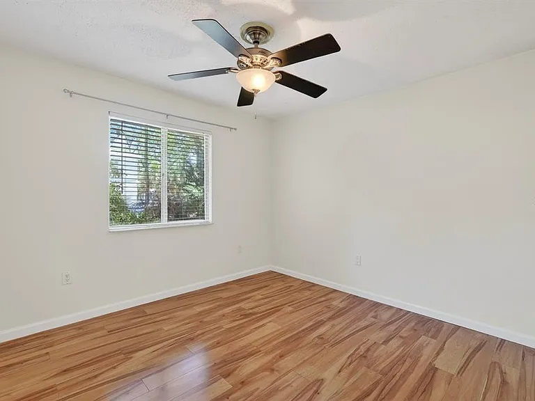 12 Dawson Dr — Photo 22