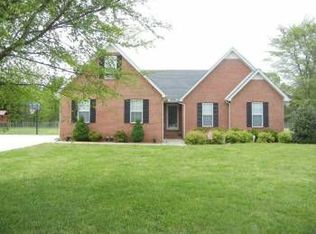 121 Melstone Ct, Murfreesboro, TN 37127