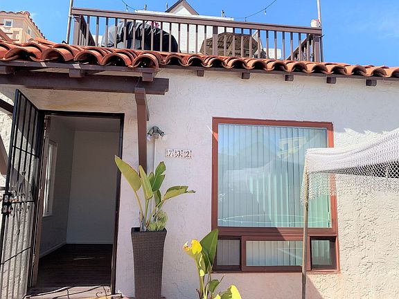 2nd image of 732-734 Zanzibar Ct #732