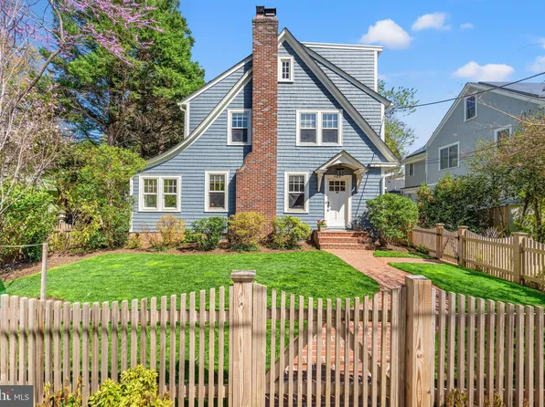 7009 Florida St, Chevy Chase, MD 20815