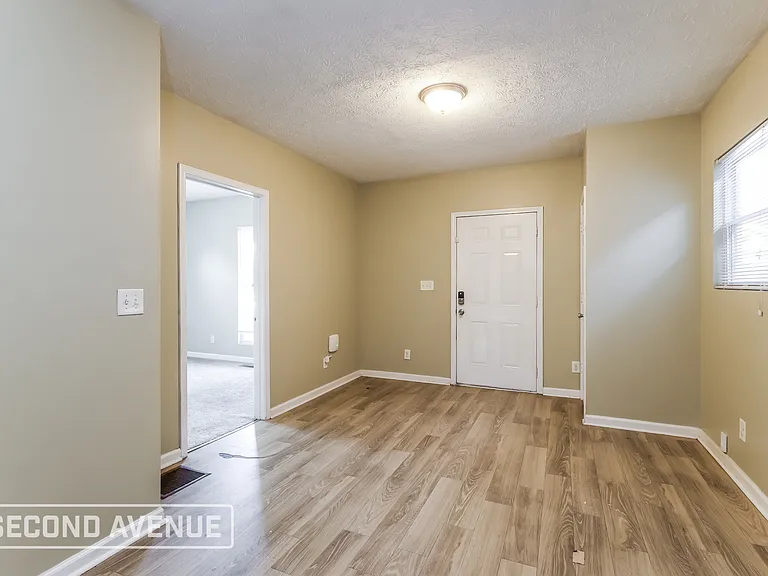 540 Beecher St — Photo 4