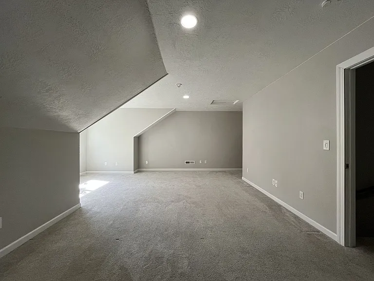 224 NW Sundown Way — Photo 54