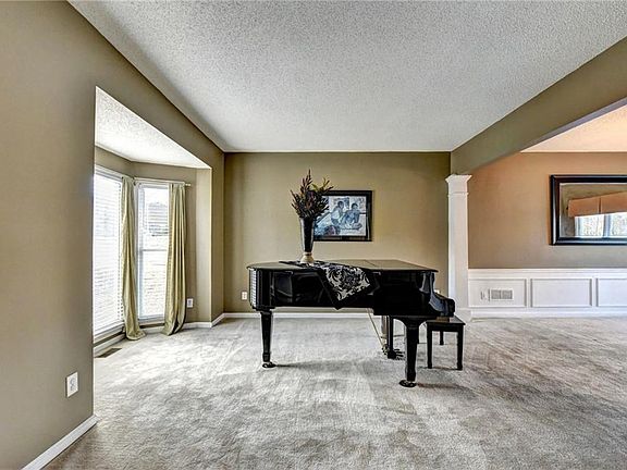 4th image of 5055 Felhurst Way