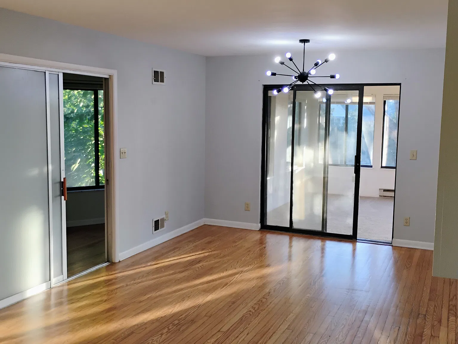 3 bed, 1900 sqft, $1,795 — Photo 1