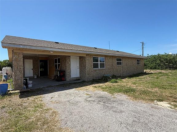 2nd image of 2122 Gulf City Rd