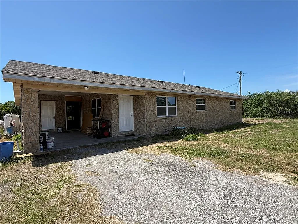 Building Photo - 2122 Gulf City Rd