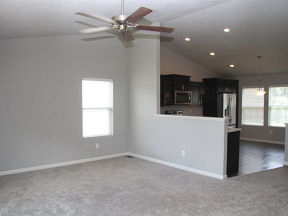 3rd image of 51779 Hanigan Dr