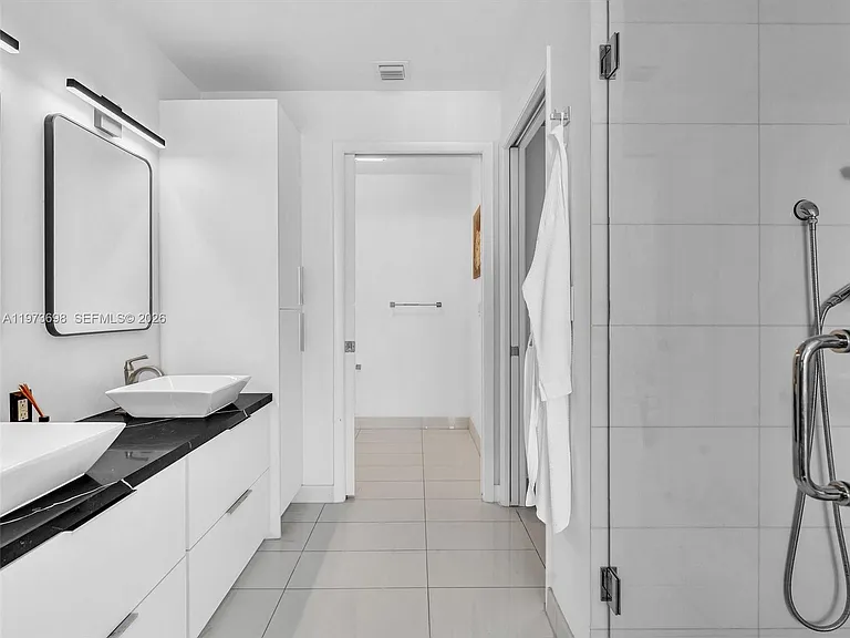 2020 N Bayshore Dr #3303 — Photo 24