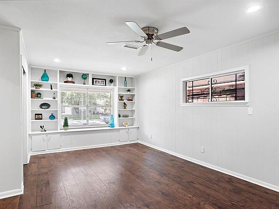 4th image of 5106 De Lange Ln