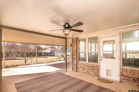 3863 Lamb Dr — Photo 24