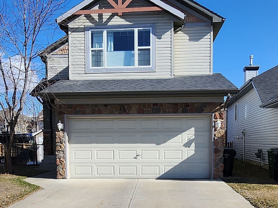 1st image of 258 Rockborough Grn NW