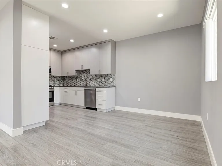 6954 Jellico Ave — Photo 20