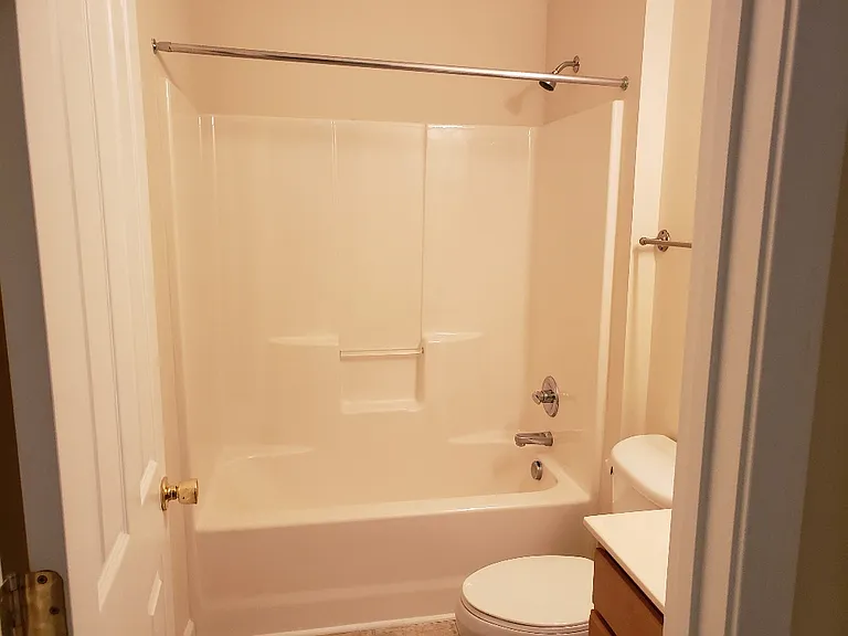 626 Neal Dr — Photo 6
