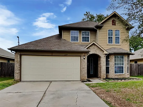 2219 Shady Pine Dr, Conroe, TX 77301