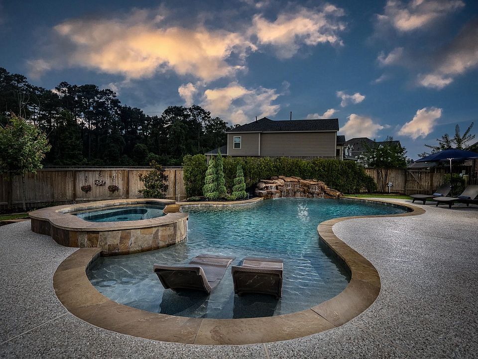 1st image of 111 Aberdeen Pines Ct