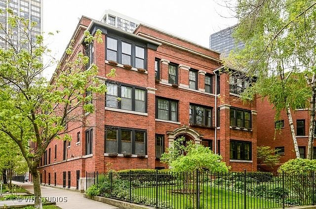 1st image of 1023 W Catalpa Ave #3E