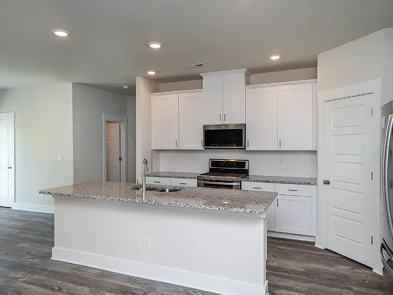 69 Galley Ln — Photo 5