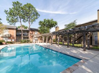 200 Hollow Tree Ln #1912-2, Houston, TX 77090