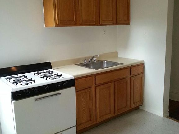 3rd image of 430 Senator St APT 16