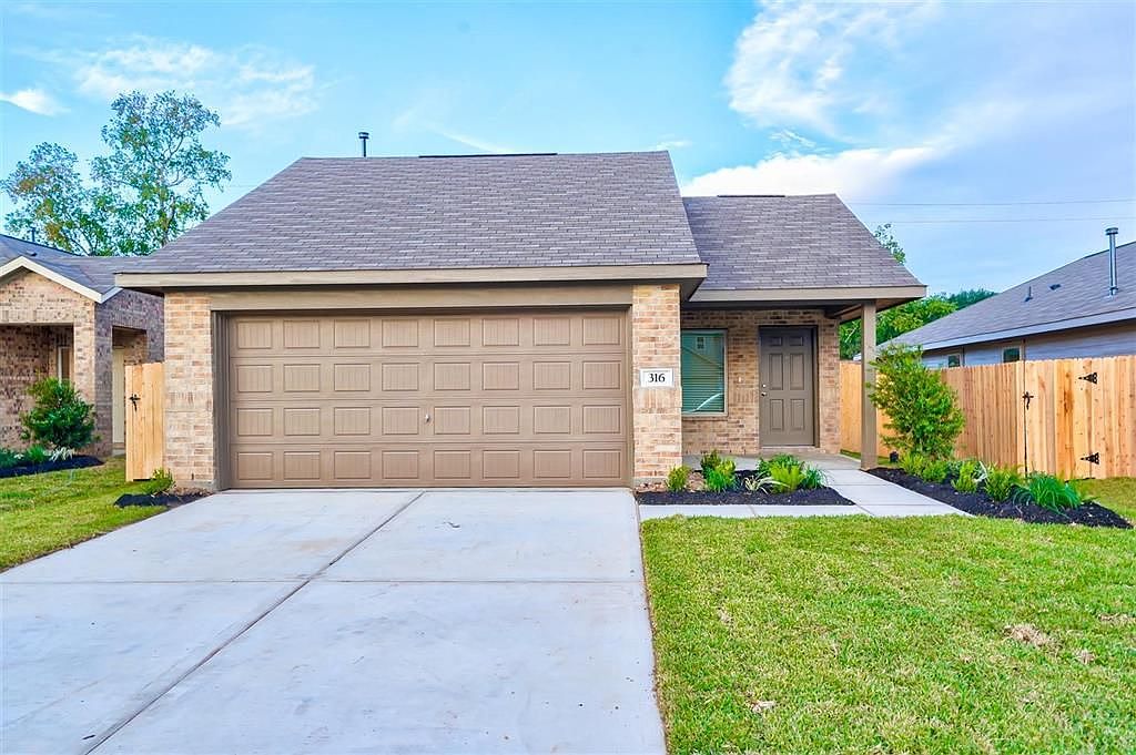 316 Riverwood Village Ln, Sealy, TX 77474 Zillow