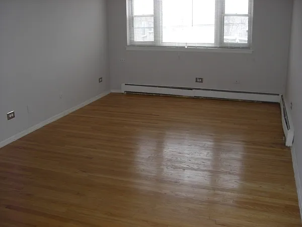 1 bed, 1.0 bath, 650 sqft, $1,450 — Photo 2
