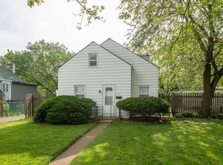 11321 S Whipple St, Merrionette Park, IL