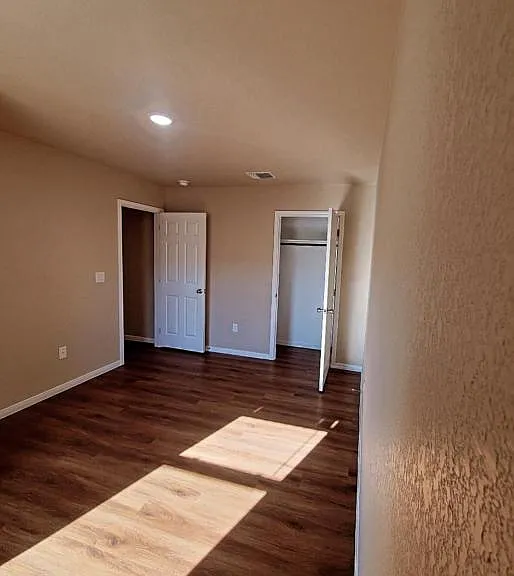512 Raymond St #B — Photo 27