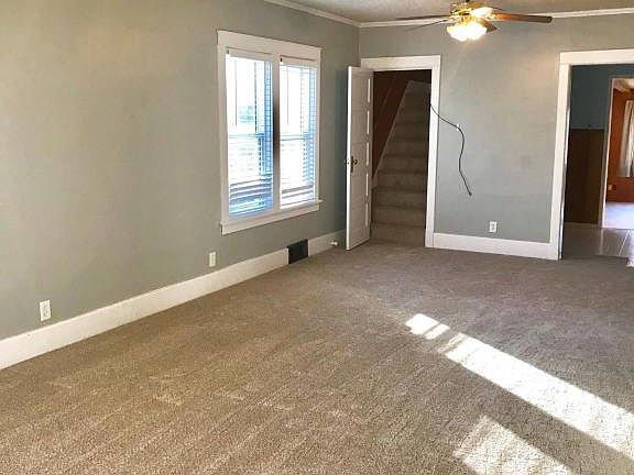 4th image of 315 Lake St