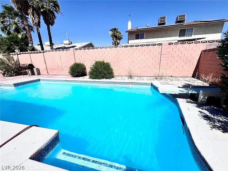 5009 Mesa View Dr — Photo 38