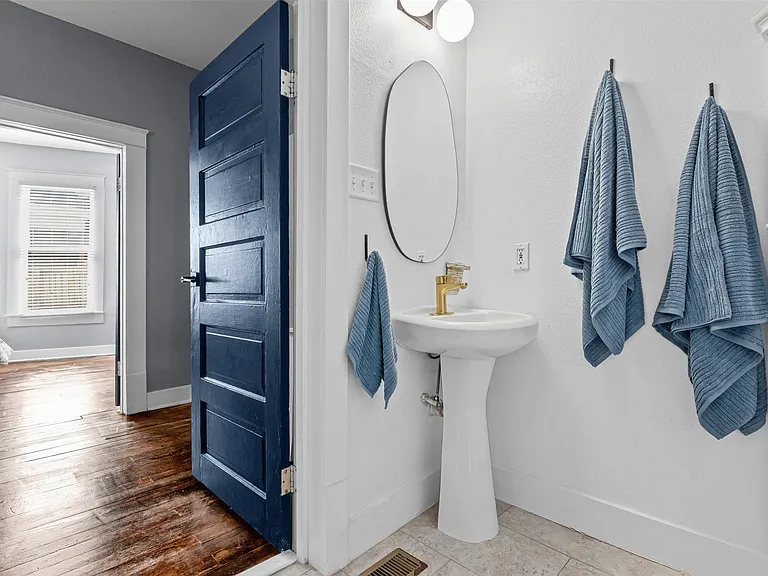 301 S Edgefield Ave — Photo 28