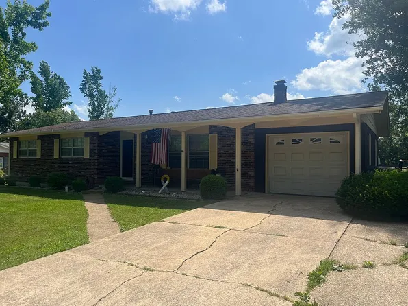 112 Fairlane Dr, Ironton, MO 63650