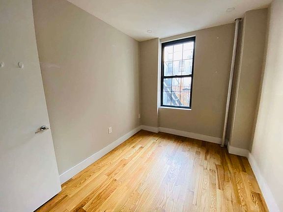 4th image of 2500 Newkirk Ave #D11