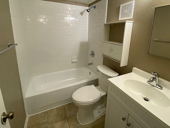5th image of 5405 Prince Dr