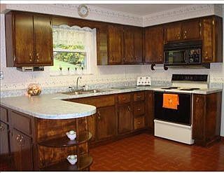 2nd image of 810 Harvey Ave