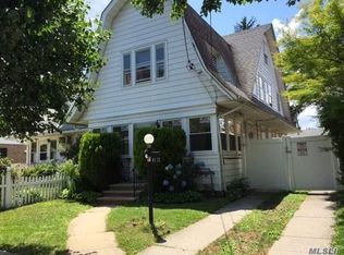 45-22 220th Pl, Flushing, NY 11361