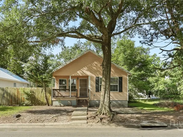 725 E 34th Street, Savannah, GA 31401