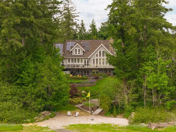 182 Baynes Dr, Comox Valley, BC V0R 1W0