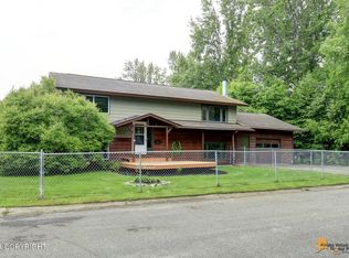 1906 Thunderbird Pl, Anchorage, AK 99508