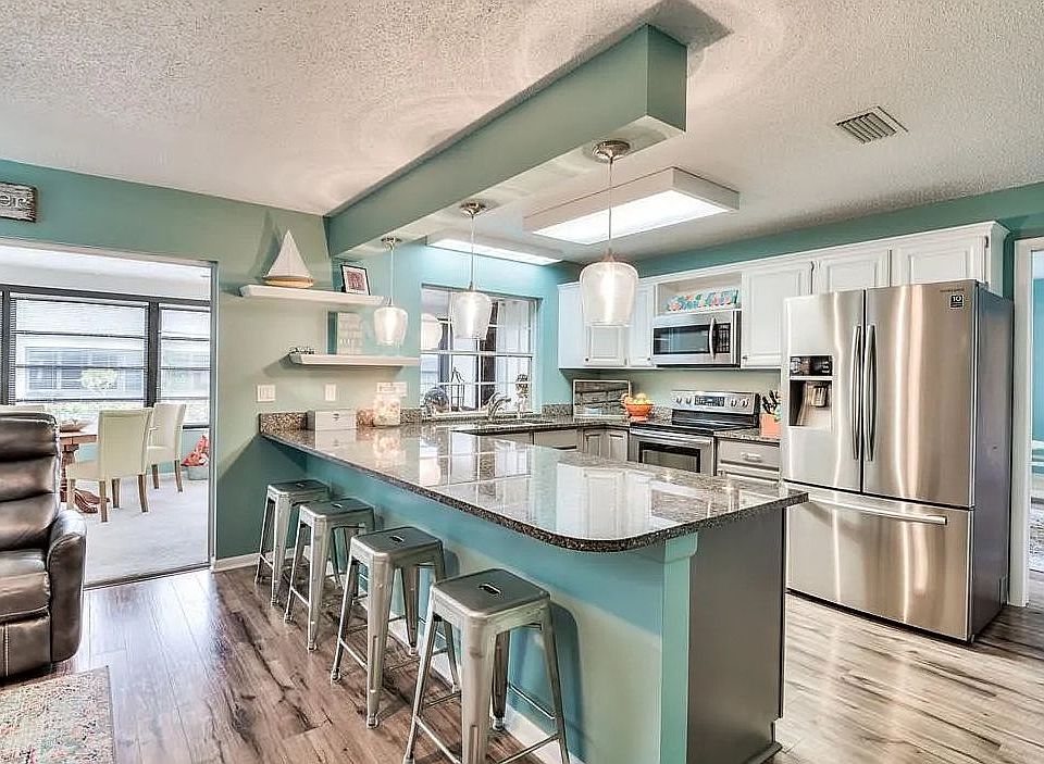 1st image of 1250 Hazeltine Dr #226