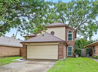 1388 Chinaberry Dr, Lewisville, TX 75077