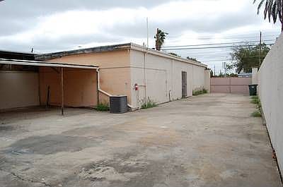 4th image of 3004 San Bernardo Ave