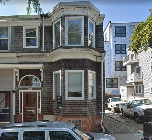 2nd image of 141 I St