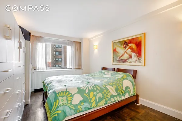 Sold by Compass | media 5