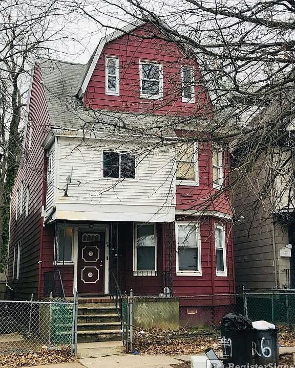 1st image of 28 N 19th St