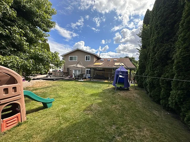10824 SE 217th St — Photo 18