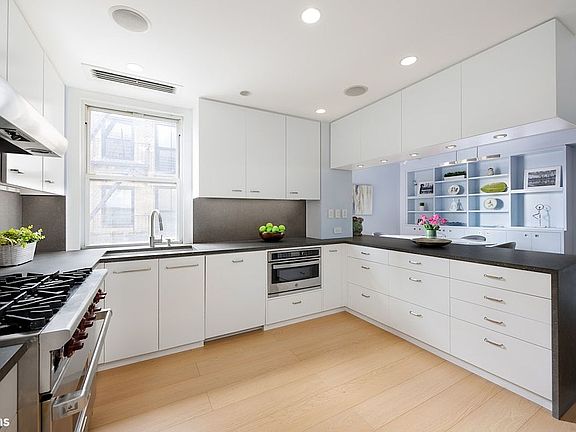 5th image of 800 W End Ave #14A