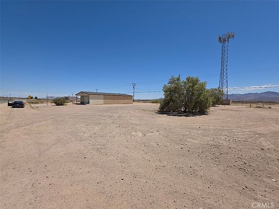 4th image of 0 Yermo Rd Lot 97
