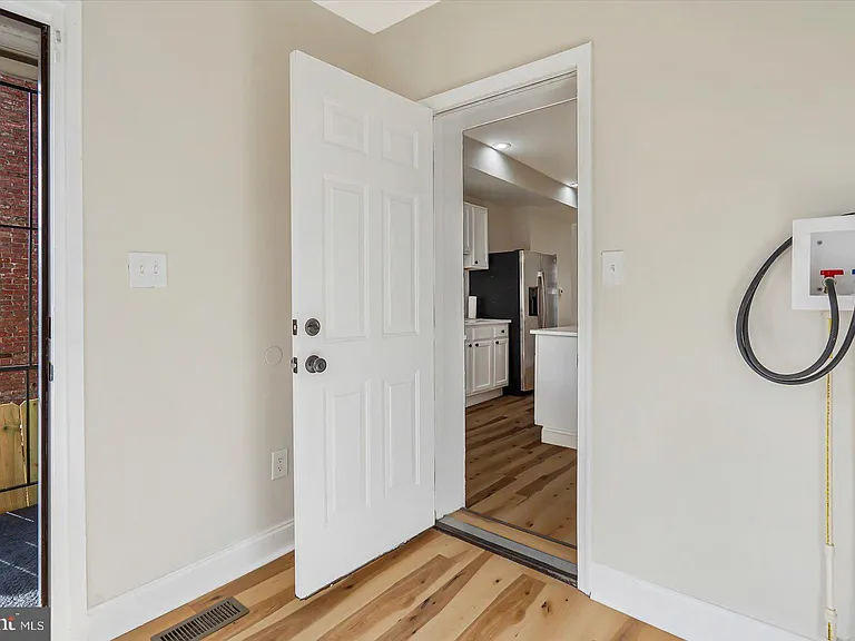 705 N Milton Ave — Photo 21
