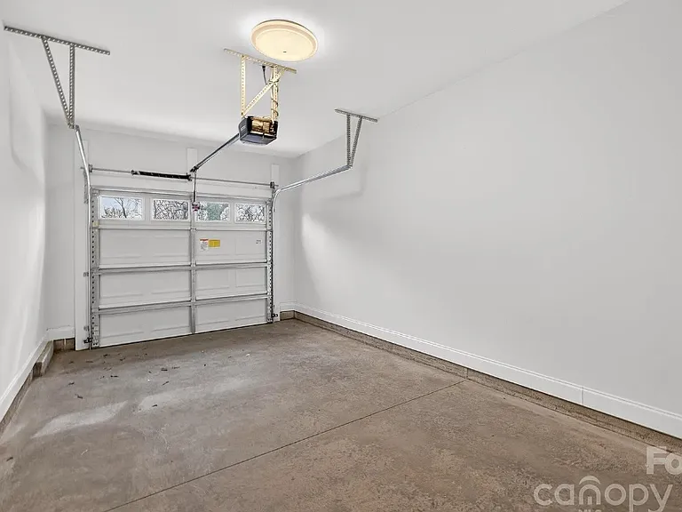 212 Lander St — Photo 16